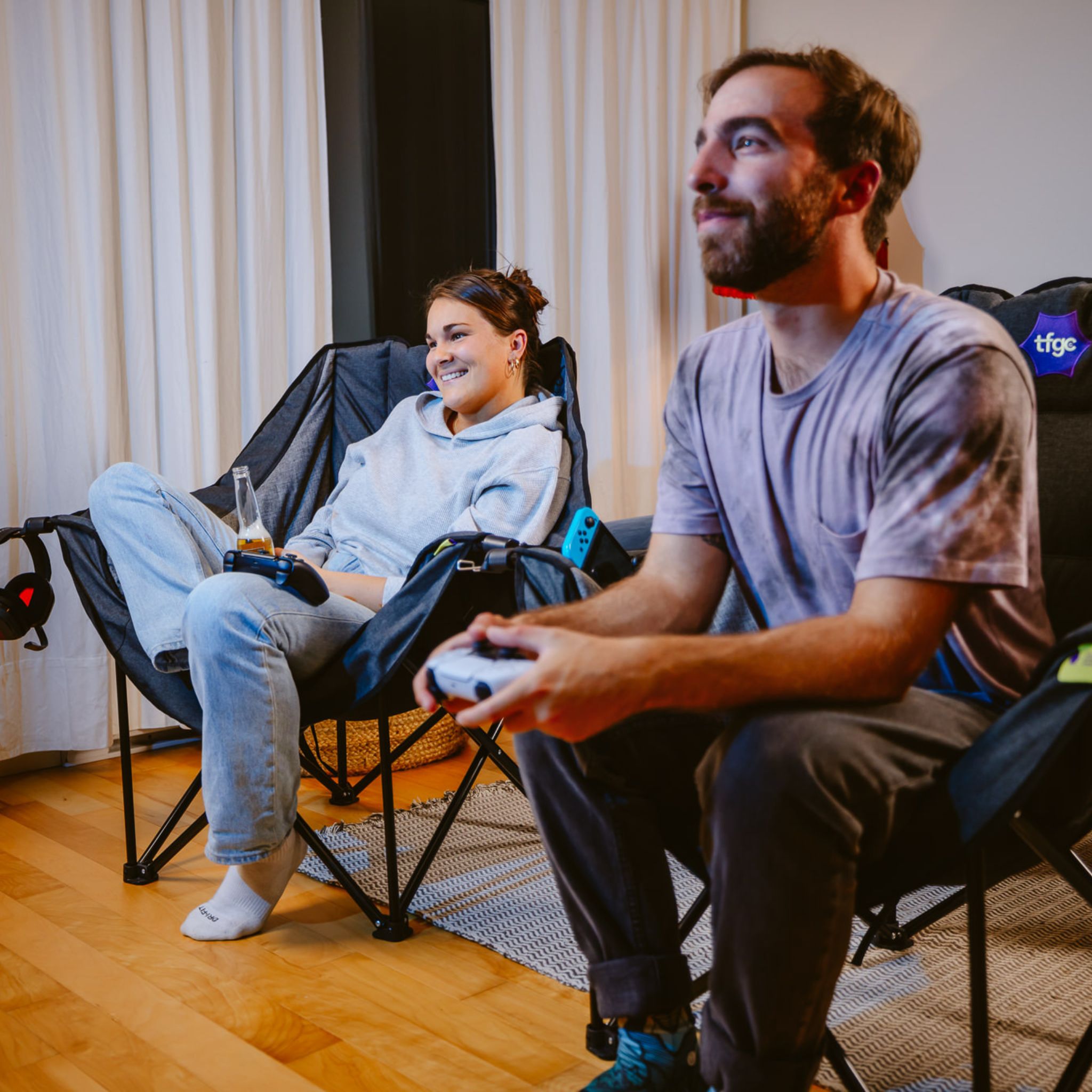 Gaming chairs that online fold up